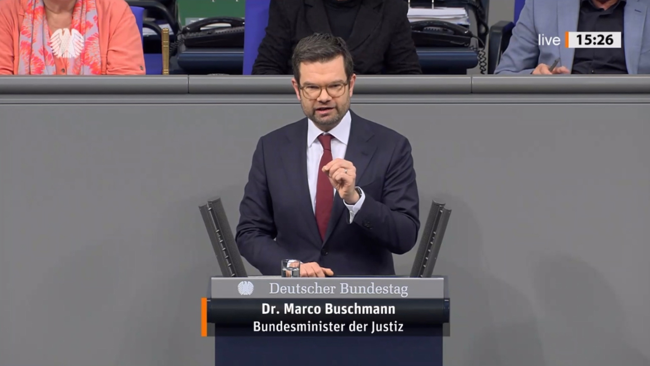 zu sehen ist Bundesjustizminister Dr. Marco Buschmann